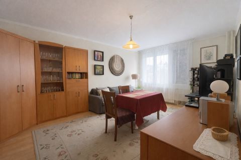 Eladó Lakás 1221 Budapest 22. kerület , Budafokon a Leányka utcában eladó lakás