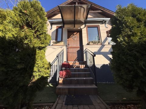 Eladó Ház 2112 Veresegyház 