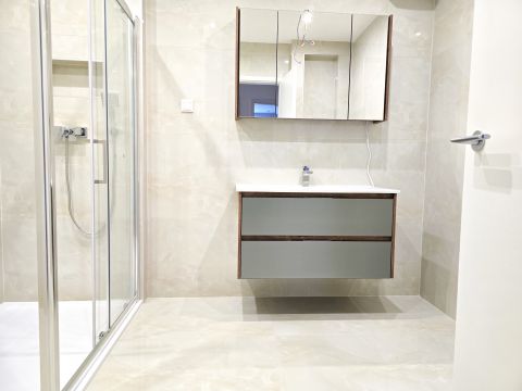 Kiadó Lakás 7624 Pécs Új építésű 100 nm-es kertkapcsolatos lakás