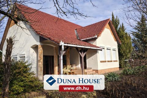 Eladó Ház 6640 Csongrád , Bokroson a Mars közeláben