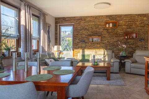 Eladó Ház 8095 Pákozd , a hegyoldalon