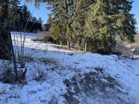 Eladó Telek 2092 Budakeszi , 3 lakásos társasház tervdokumentációval