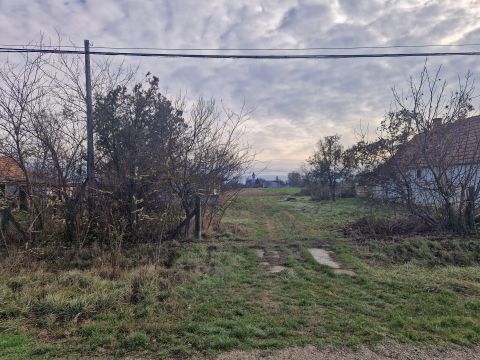 Eladó Telek 8156 Kisláng 