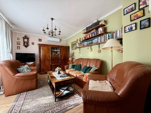 Eladó Lakás 8230 Balatonfüred Balatonfüred kedvelt utcájában