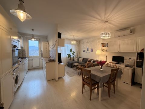 Eladó Lakás 1031 Budapest 3. kerület 