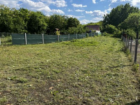 Eladó Telek 2252 Tóalmás 