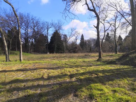 Eladó Telek 2015 Szigetmonostor , Duna közeli, akár 5 felé osztható, lakóövezeti építési telek