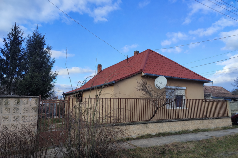 Eladó Ház 9176 Mecsér Mosoni Duna, nyugalom, kis ház – vár rád!