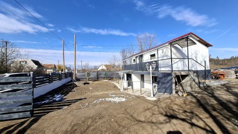 Eladó Ház 2135 Csörög 