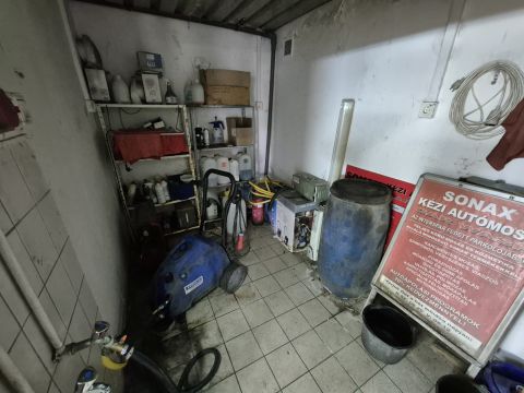 Eladó Ipari 2800 Tatabánya 