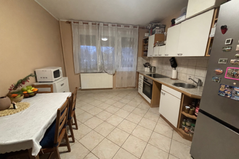 Eladó Lakás 2800 Tatabánya 