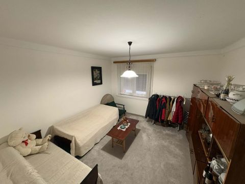 Eladó Ház 2371 Dabas ,  Főúthoz közeli 