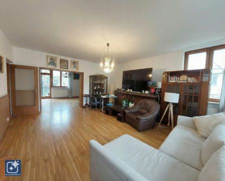 Eladó Lakás 1124 Budapest 12. kerület Jó állapotú, kertkapcsolatos, két erkélyes lakás garázzsal 