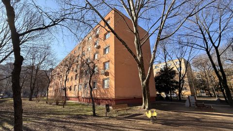 Eladó Lakás 9023 Győr , Nádorvárosi,szigetelt,zöldövezeti,napfényes gyönyörű lakás