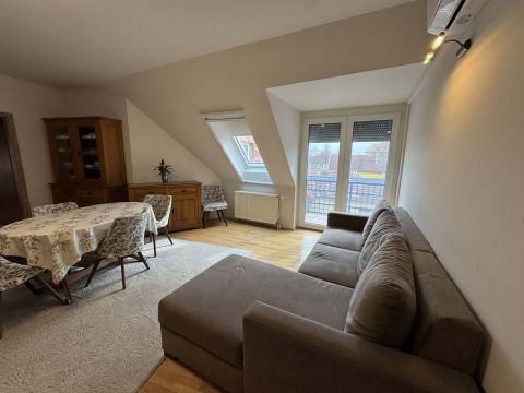 Eladó Lakás 6000 Kecskemét 