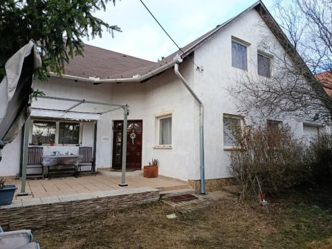 Eladó Ház 2030 Érd , 2 lakásos családi ház Érd-Fenyvesparkvárosban, szép telekkel