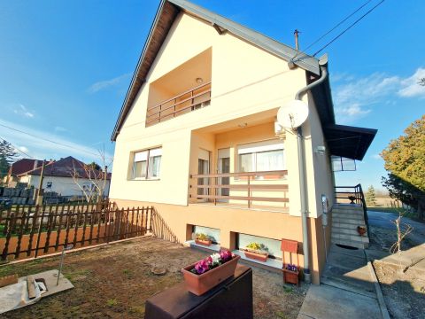 Eladó Ház 2317 Szigetcsép 