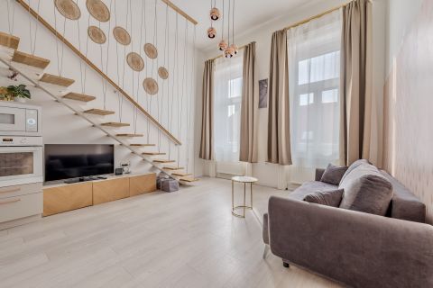 Eladó Lakás 1053 Budapest 5. kerület , MAGYAR UTCÁRA NÉZŐ*ÉRVÉNYES AIRBNB ENGEDÉLLYEL