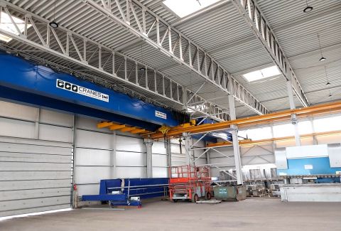 Eladó Ipari 2428 Kisapostag , Gyártóüzemnek, logisztikai központnak, raktározásra alkalmas