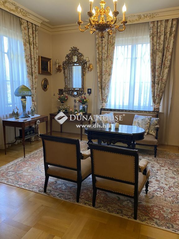 1163 Budapest 16. kerület , Teljesen felújított villa épület — 1/21