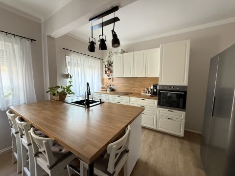 Eladó Lakás 7623 Pécs , Egyetemvárosi kertkapcsolatos lakás