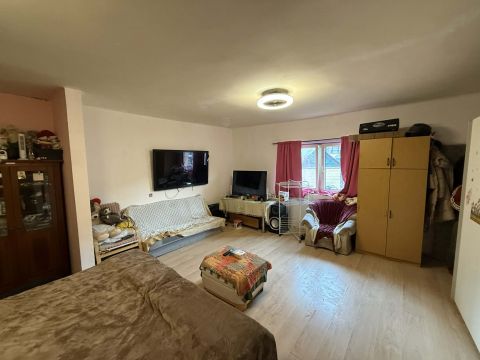 Eladó Lakás 9200 Mosonmagyaróvár Szent István király út közelében