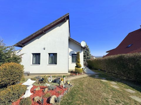 Eladó Ház 2146 Mogyoród 