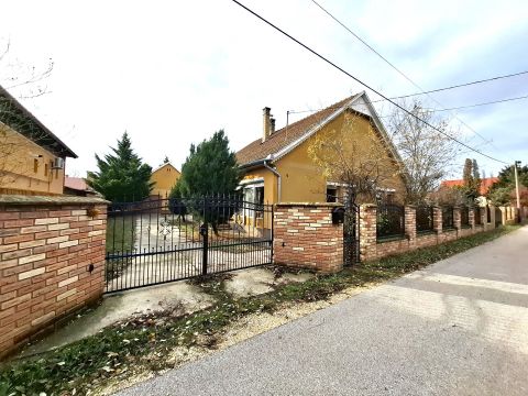 Eladó Ház 2735 Dánszentmiklós 