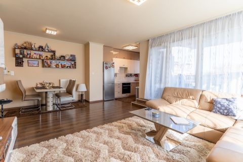 Eladó Lakás 1039 Budapest 3. kerület 