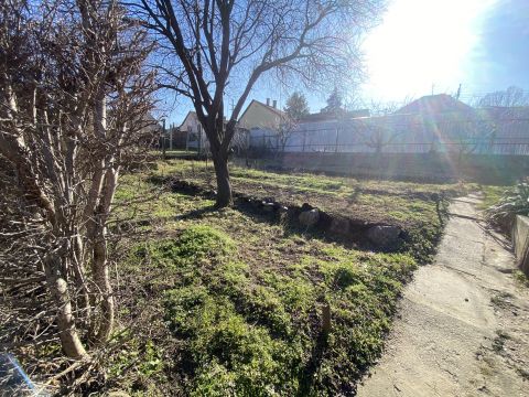 Eladó Ház 2119 Pécel orvosi rendelő közelében