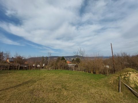 Eladó Telek 2500 Esztergom 