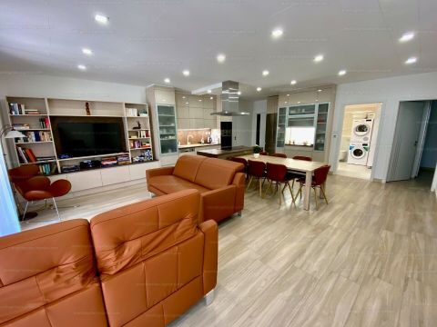 Eladó Lakás 1031 Budapest 3. kerület Római part fölszinti kertkapcsolatos lakás