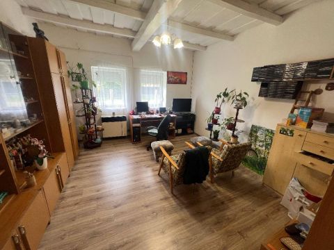 Eladó Ház 5052 Újszász , 5052 Újszász, Belváros