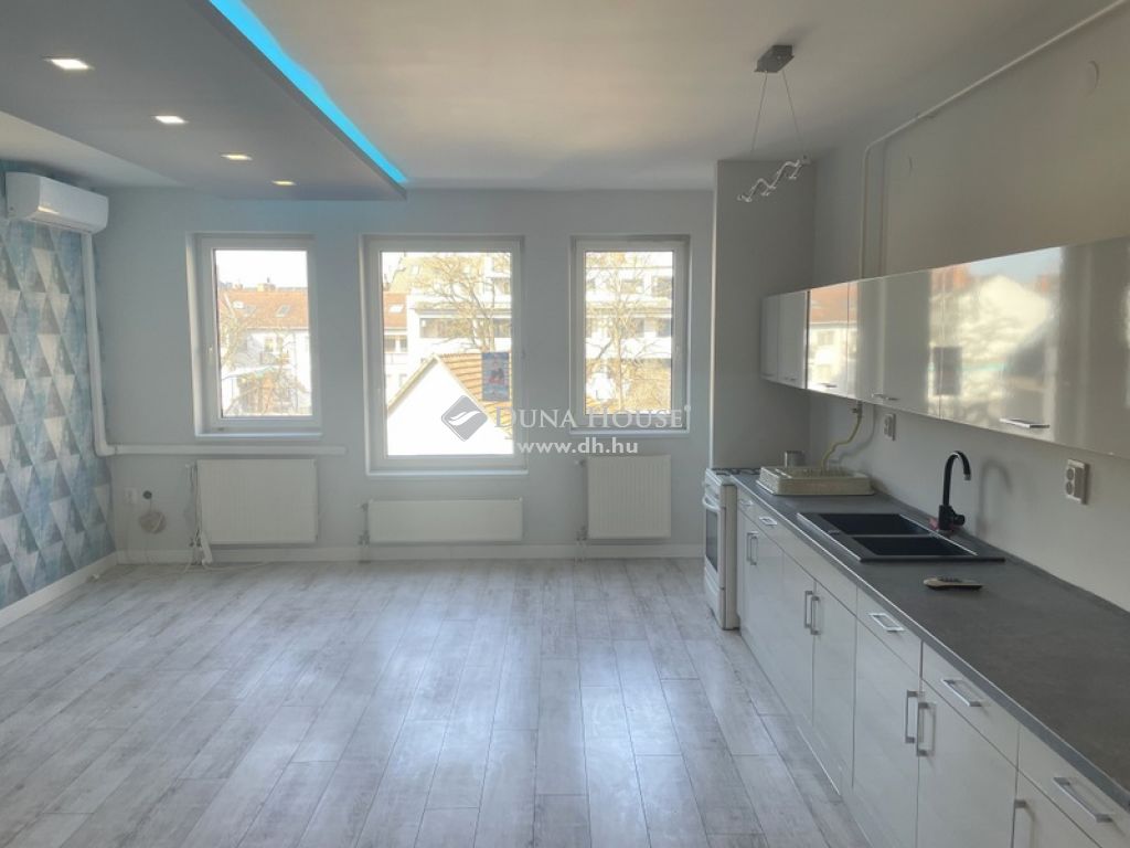 4400 Nyíregyháza — 1/14