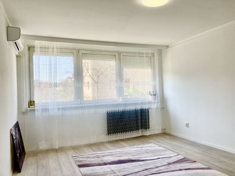 Eladó Lakás 1144 Budapest 14. kerület , Napfényes panel Zuglóban