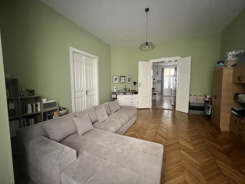 Eladó Lakás 1027 Budapest 2. kerület 