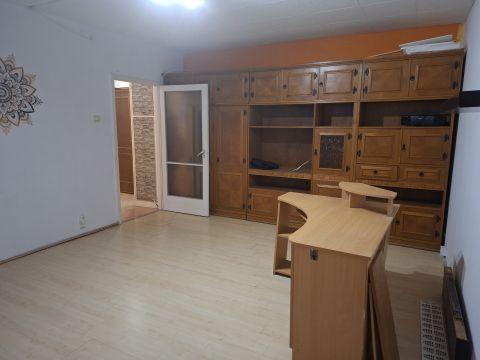 Eladó Lakás 2143 Kistarcsa 