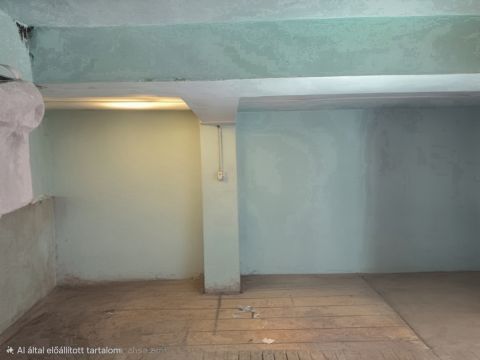 Eladó Üzlethelyiség 1095 Budapest 9. kerület Felújítandó egyéb helyiség közel a Dunaparthoz