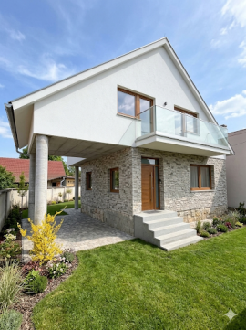 Eladó Ház 1039 Budapest 3. kerület , Budapest 3 kerület, Csillaghegy 120nm-es családi ház