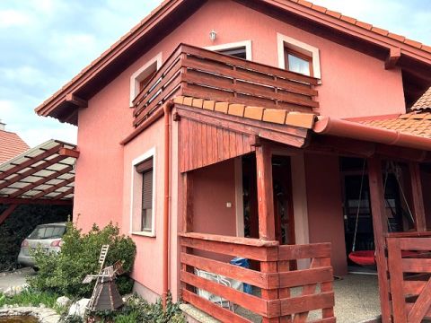 Eladó Ház 2509 Esztergom 