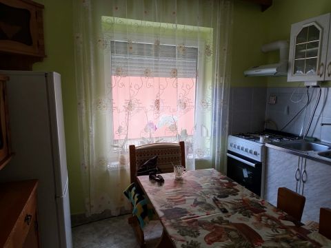 Eladó Ház 7300 Komló Komló Belváros