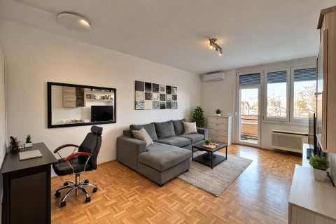 Eladó Lakás 1103 Budapest 10. kerület 