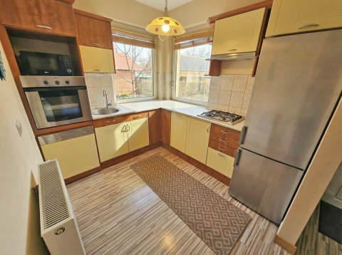 Eladó Lakás 2225 Üllő Klímás, Duplakomfortos, 3szobás, saját kertes, tárolós!