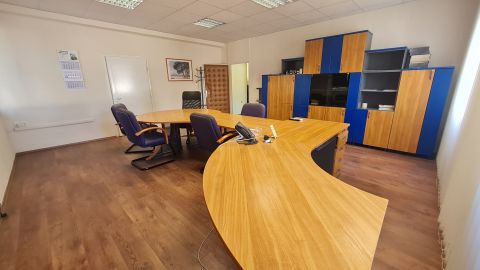 Kiadó Iroda 8900 Zalaegerszeg 