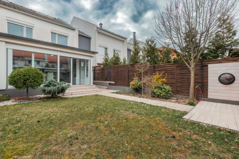 Eladó Lakás 2120 Dunakeszi , Toldi lakóparkban, kertkapcsolatos lakás