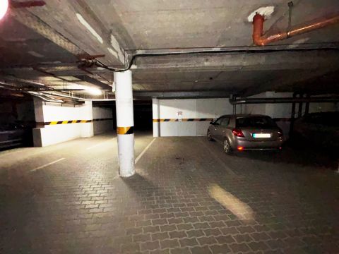 Eladó Parkoló 1036 Budapest 3. kerület 