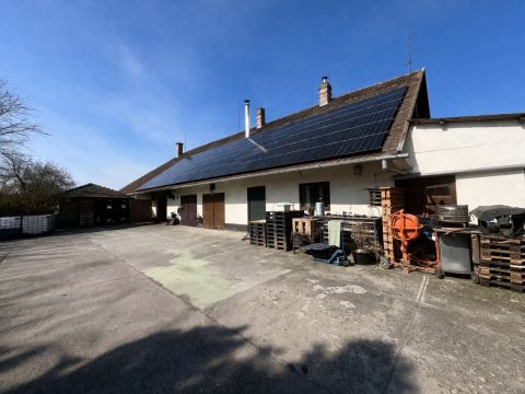 Eladó Ház 2723 Nyáregyháza , Diófasor út