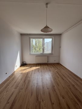 Eladó Lakás 4029 Debrecen Dobozikert frekventált, kedvelt részén.