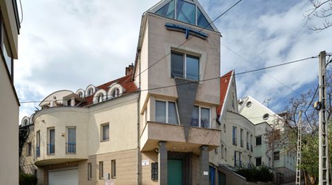 Eladó Irodaépület 1023 Budapest 2. kerület 