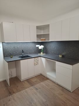 Eladó Lakás 1132 Budapest 13. kerület , Felújított, 2 szobás lakás eladó